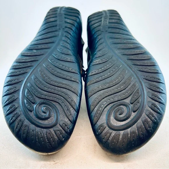 Naot Metallic Pewter Silver Bronze Rongo Mary Jane Slingback Flat Shoes, sz 39 8 - Picture 12 of 12